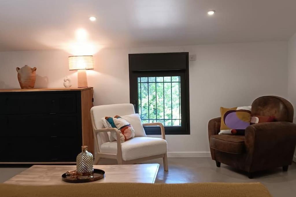 Gite Cosy Au Coeur Du Luberon Lagnes Екстериор снимка