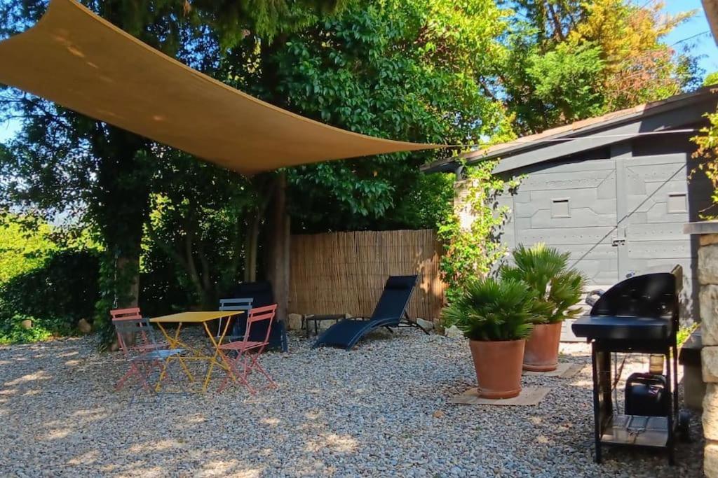Gite Cosy Au Coeur Du Luberon Lagnes Екстериор снимка